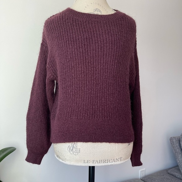 Oversized burgundy knitted sweater 
Size: XS - Picture 1 of 7